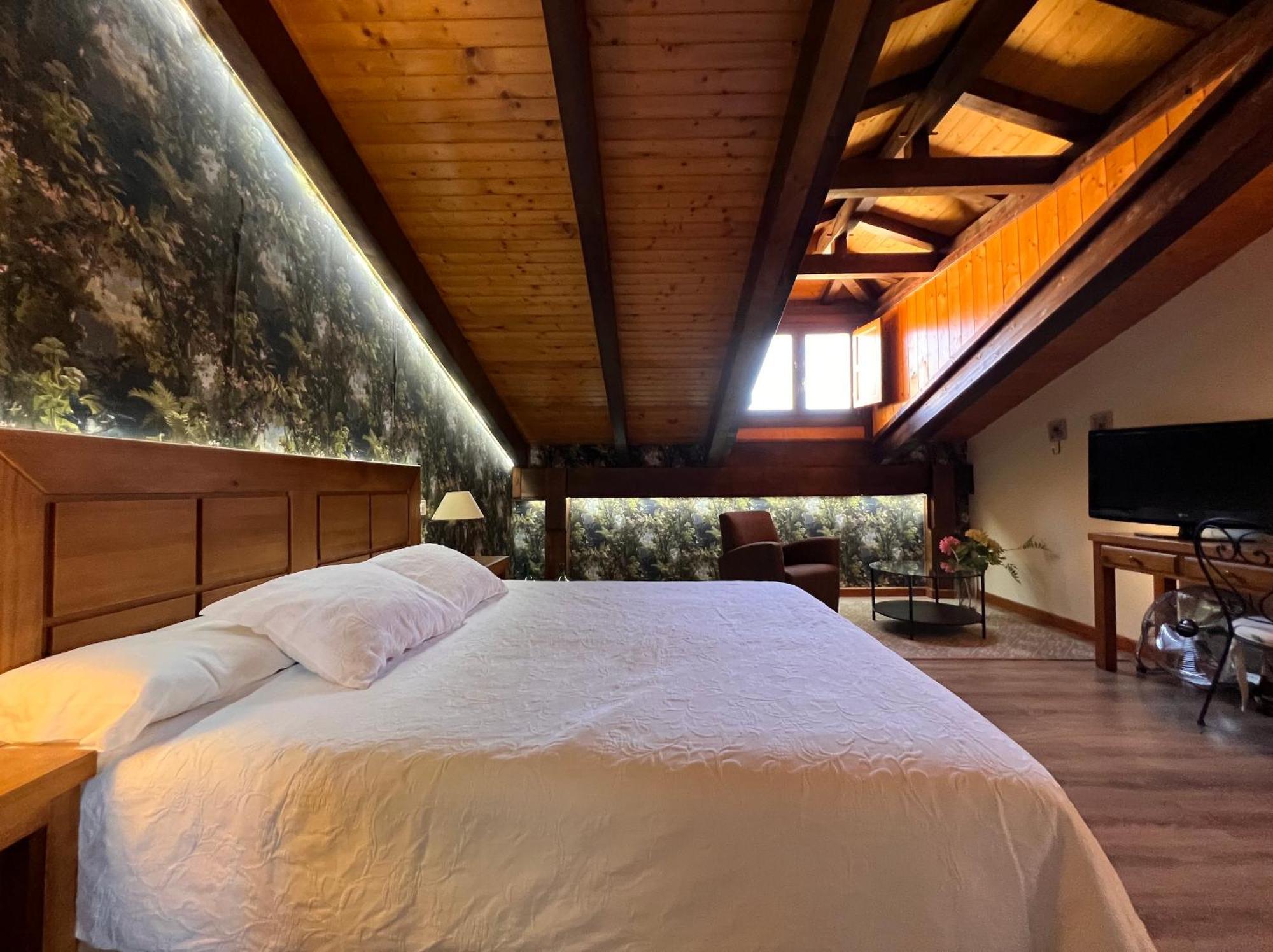 Hotel Rural Restaurante Las Baronas Santa Cruz de la Salceda 외부 사진